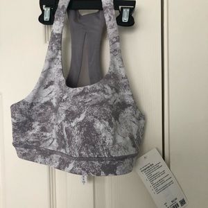 Lululemon invigorate bra